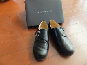 BURBERRYバーバリーの子供用の靴！