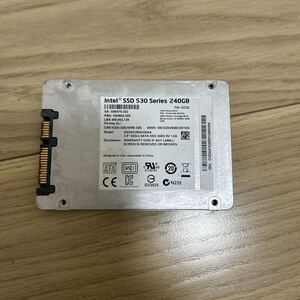 インテル　Intel SATA SSD 240GB 中古商品　一枚　動作確認済み　2.5インチ　