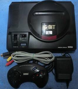 SEGA MEGA DRIVE (HAA-2510)　中古ジャンク品　2