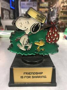 ヴィンテージ☆80ｓ　AVIVA社　SNOOPY　FRIENDSHIP　トロフィー①☆スヌーピー、レトロ、フィギュア、置物