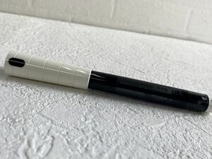 Pelikan/ペリカン 万年筆 [LEVEL] ペリカン廃盤万年筆　レベルペン　ホワイト＆ブラック 白黒 ツートンカラー 長期自宅保管品　