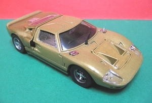 1/43 フォード GT40 ロードカー仕様 by Bang