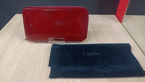 Cartier　カルティエ　ハッピーバースデー　ラウンドファスナー　ウォレット　極美品