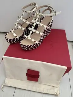 VALENTINO ヴァレンティノ　ウエッジサンダル　トリコロールロックスタッズ