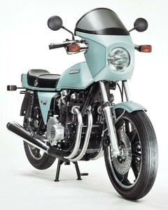 カワサキ Z1000 Z1-R 1977年 カフェレーサー 名車 バイク 絵画風 新素材壁紙ポスター 475×594mm（はがせるシール式）008S2