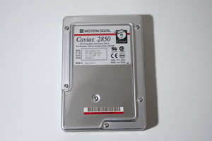 Z522【中古】WDC AC2850F 853MB 3.5インチHDD IDE