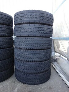 205/70R17.5　115/113L　ブリヂストン　BLIZZAK　W979　中古スタッドレス６本　送料無料　（060909）