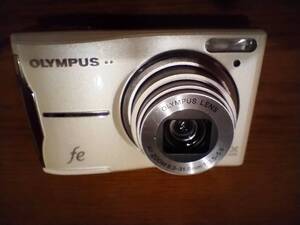 オリンパス　デジタルカメラ　FE-46 OLYMPUS 単三電池使用　 中古品