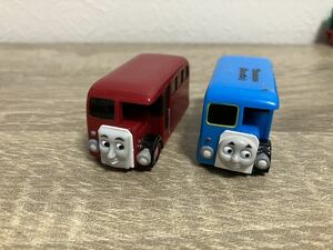 カプセルプラレール トーマス きかんしゃトーマス　バーティー　トーマスバス