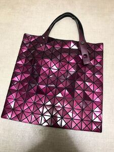 BAOBAO ISSEY MIYAKE バッグ 39 × 39 トート マゼンタ系 パープル