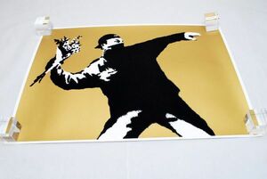 希少 WCP Banksy バンクシー LOVE IS IN THE AIR GOLD リプロダクション シルクスクリーン プリント 現代アート 限定品