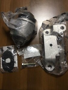 [新品/未使用] マツダ 純正 MPV NO.3 エンジンマウント ブラケット ラバー ストッパー ボルト 4点セット LY3P MAZDA