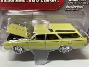 1/64 JOHNNY LIGHTNING 1964 Oldsmobile Vista Cruiser