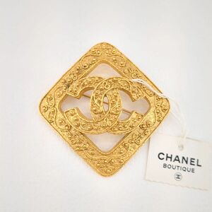 シャネル ブローチ ココマーク 94 A ゴールド ひし形 約6cm*6.2cm ヴィンテージ タグ付 CHANEL ◆3107/SBS通り店