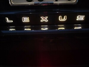 ★特注制作★ワンオフ★LEXUS光るLEDエンブレム★LS/LX/LM/IS/RX/NX/GX/UX/RZ/ES/LBX/RC/LCレクサス車両全般に