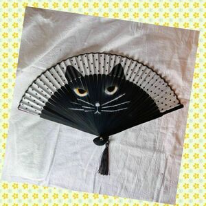 折扇子　黒　ブラック　シンプル　扇型　猫　ネコ　浴衣　可愛い　 せんす