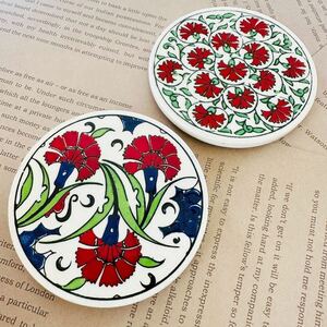 【2枚セット】新品未使用　トルコ製　コースター　陶器　赤　レッド　花柄　フローラル　フラワー