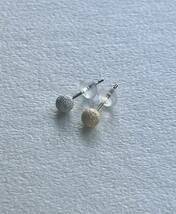 プラチナ&K18丸玉ピアス 4mm 片耳ずつフラッシュボールピアス 送料無料 