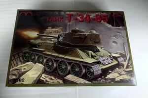 マーケット製　T34-85