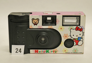 ｗ２４　ハローキティ―・棚などに飾れます・　(写ルンです　Hello Kitty)　電池フィルム抜き済品　定形外便可