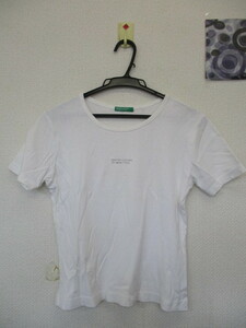 ★BENETTON 半袖Tシャツ 丸首 ロゴ シンプル 白（Ｍ）