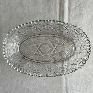 明治～大正 プレスガラス 和ガラス 楕円皿 葉 Antique pressed glass plate, early 20th