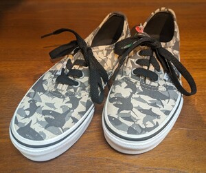 SALE！未使用品！USAライン VANS バンズ キッズ オーセンティック サメ柄 18.5cm 子供靴 スニーカー