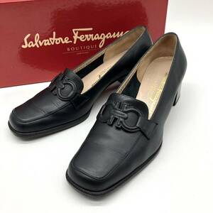 1円 美品 Salvatore Ferragamo フェラガモ ビッグガンチーニ モチーフ チャンキーヒール パンプス レザー ブラック 7 1/2