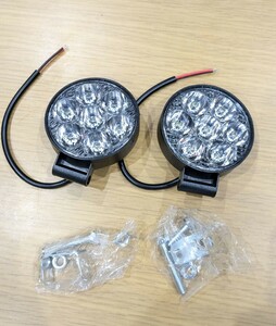 新商品☆12v/24v 兼用 LED ワークライト LED 作業灯 2個セット 小丸型 後付け フォグランプ 2100lm 6000k プレミアムホワイト