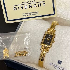 896 ジバンシィ GIVENCHY 腕時計 1569465 コマ ギャランティ ケース ジバンシー ギャラ付き ゴールド