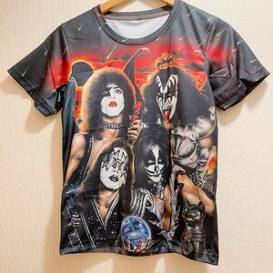 新品　ブラック地ハードロックバンド★KISS★ユニセックス★MバンドロックTシャツ★最終値下げ★他フリマでもセール中★現品限り早い者勝ち