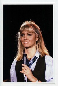 ［フォト4x6］ オリビア・ニュートン・ジョン Olivia Newton John 85A 写真(小) オリヴィア