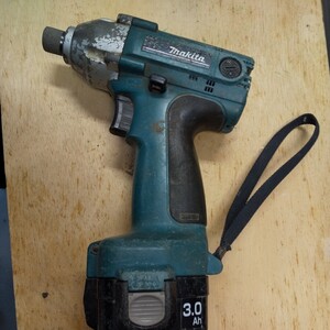 マキタ makita 充電式 インパクトドライバ マキタインパクトドライバー 6916d バッテリー 1235 まとめて 