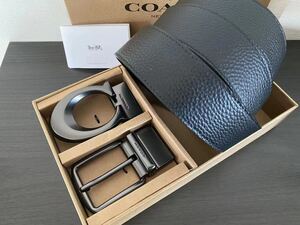 COACH コーチ　新品　リバーシブル　シンプル ブラックxブラウン レザーベルト フリーサイズ　社会人　紳士