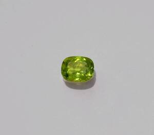 天然 ペリドット　ルース　1.0ct　0.2g