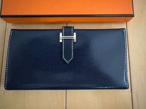 HERMES エルメス ベアン クラシック 長財布 エプソン　珍しいネイビー、白ステッチ 極美品 メンズ レディース