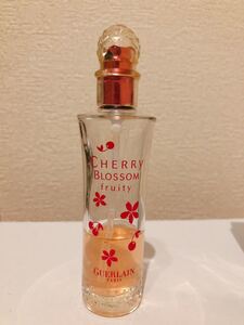 GUERLAIN ゲラン CHERRY BLOSSOM チェリーブロッサム fruity フルーティ EDT 限定レア香水 35ml