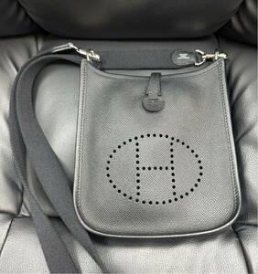 超美品！HERMES エブリン ヴォーエプソン TPM tpm エルメス ショルダーバッグ レザー バッグ ブラック 黒 斜め掛け X刻印〔2016年〕