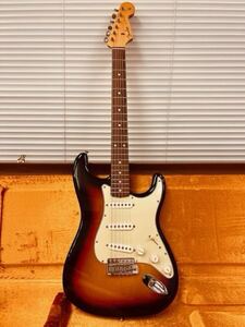 おすすめ品/FENDER 60 STRAT NOS 3CS/1960 Stratocaster NOS/Serial#R31573/フェンダー/ギター用ハードケース/取扱説明書他付属品付/