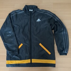 adidas　アディダス　ジャンバー　サイズ140