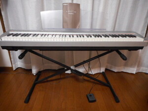 YAMAHA ヤマハ　P-95 電子ピアノ 88鍵盤　スタンド付き