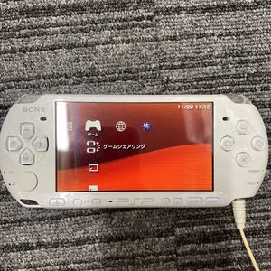 美品　訳あり　PSP 3000 ホワイト SONY ソニー　白　 ポータブル 初期化済み　バッテリー無し　4G 掘り出し物 Portable 希少　充電器付き