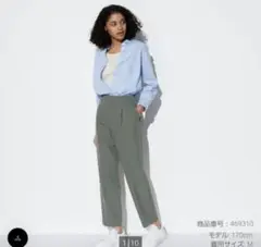 UNIQLO 感動タックパンツ Sサイズ