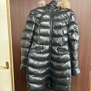 美品 MONCLER モンクレール リアルファー ロングダウンジャケット サイズ0 ブラック ロングコート 光沢有り