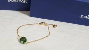 正規未 レア スワロフスキーSWAROVSKI リフレクションクリスタル スワンチャームチェーンブレスレット 緑石L×ロゴアイコン 付属有○調節可