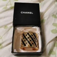 CHANEL　シャネル　バンクレッド　オールド　腕輪 アンティーク バングル