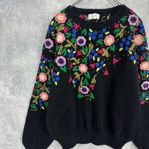 ニット セーター 長袖 ニットセーター　90s 80s 古着女子　エンブロイダリーニット　レトロニット　刺繍デザイン　手刺繍