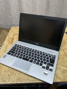 【液晶映らず】富士通 LIFEBOOK S935/K FMVS03003 i5-5300U メモリ6GB 【ジャンク扱い】