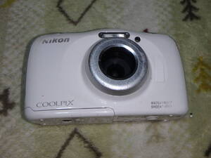 送料無料 NIKON W150 COOLPIX デジタルカメラ