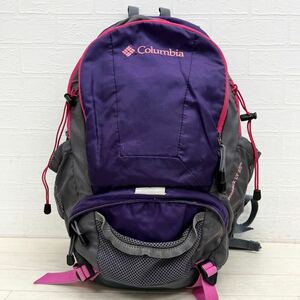 1497◎ Columbia コロンビア アウトドア バッグ 鞄 リュックサック バックパック ワンポイント ロゴ 刺繍 パープル レディース